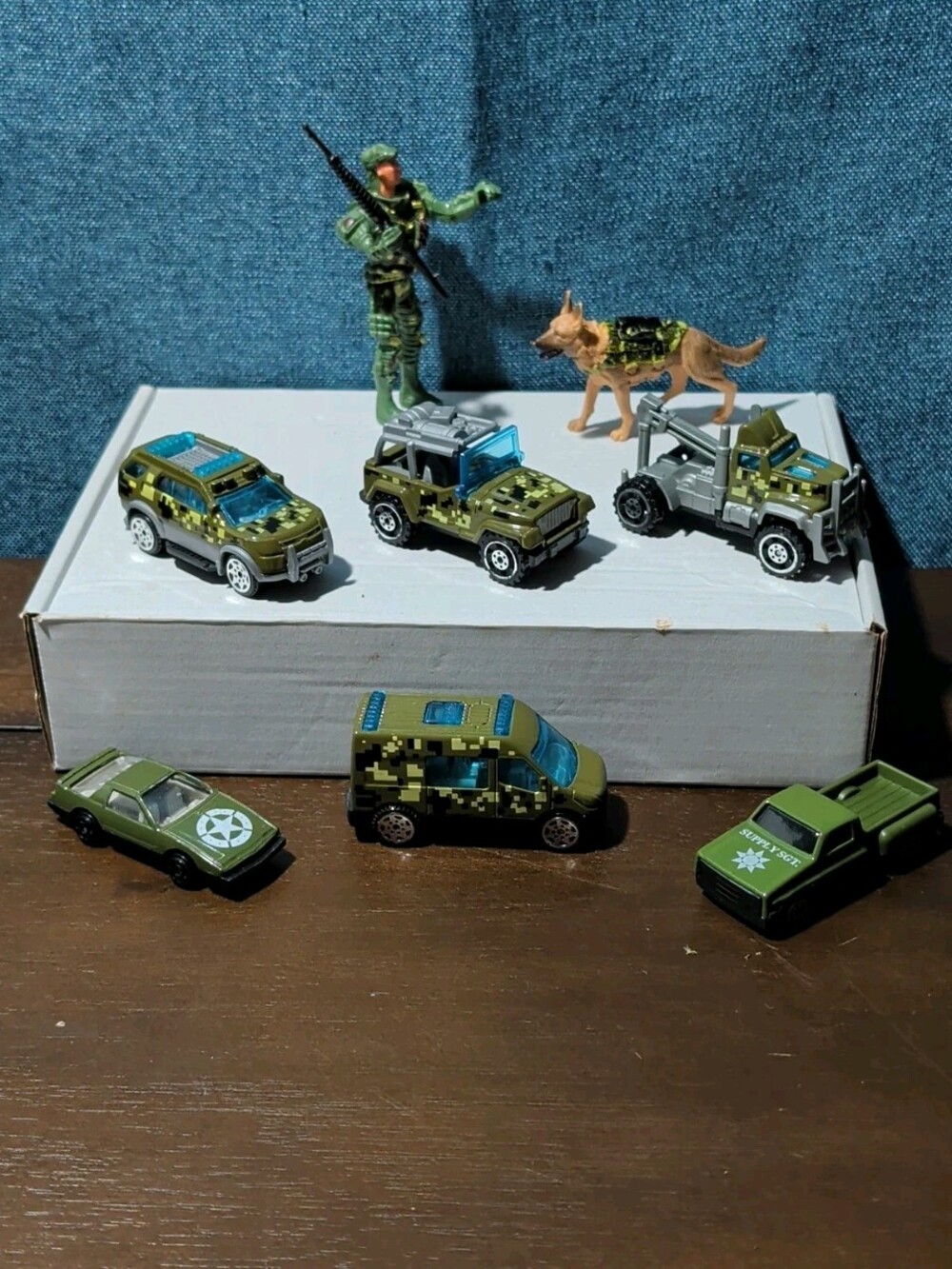 8 Pc. Soldier Action Figure & K9 Dog | Army Vehicles| Military Toy Strike Team